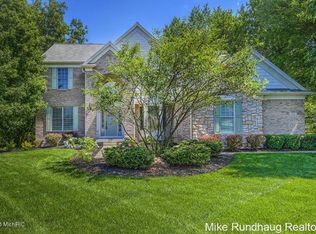 3810 Goodwood Dr SE, Grand Rapids, MI 49546