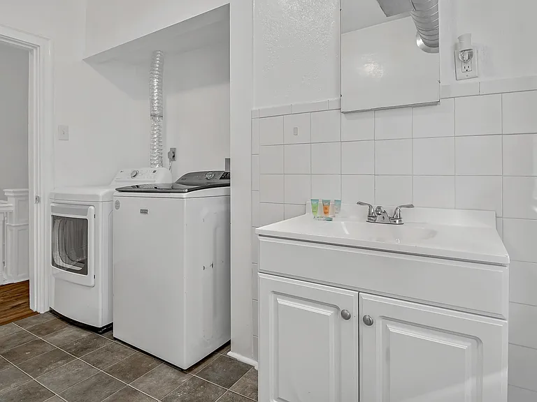 2116 N 3rd St #4 — Photo 4