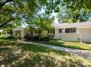 3629 Manderly Pl, Fort Worth, TX 76109