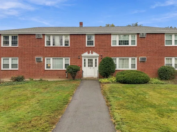 9 Myles Standish Dr Unit 8, Haverhill, MA 01835