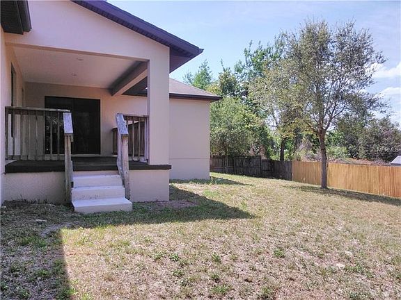 5th image of 2290 Evangelina Ave