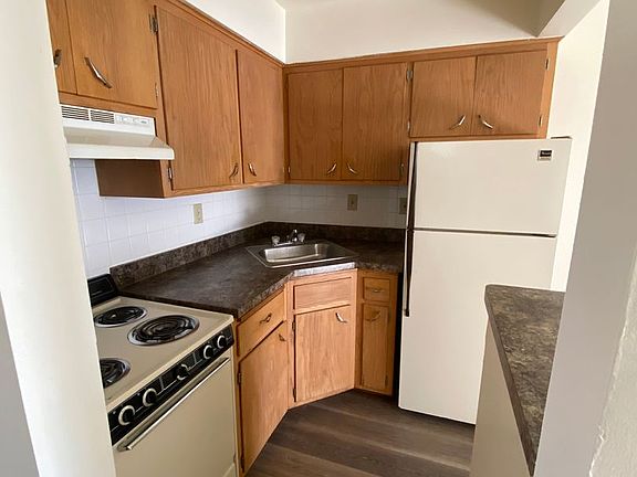 5th image of 833 N Hawley Rd APT 4