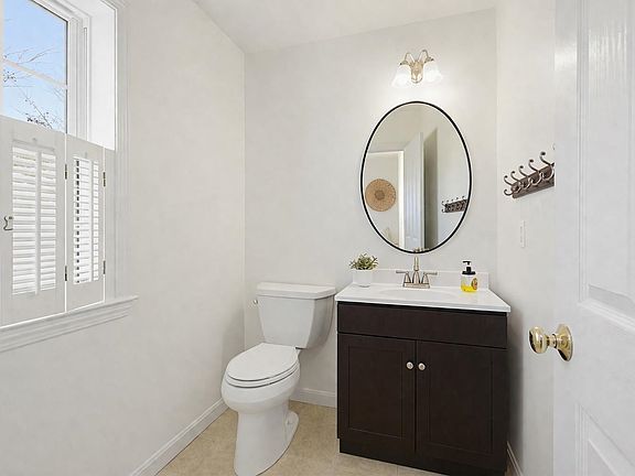 4th image of 3-2 Merlot Court #2