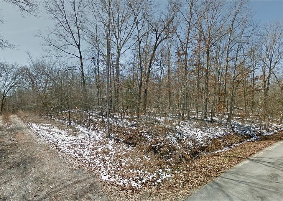 1st image of 7 Hubert Ln