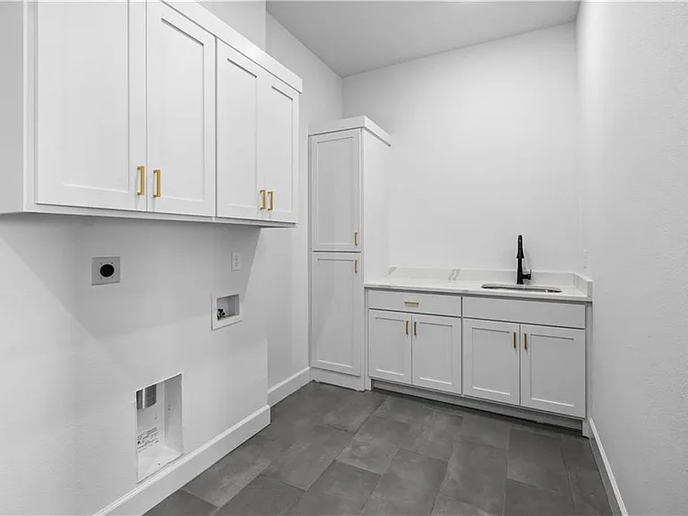 1810 Peacock Rd — Photo 23