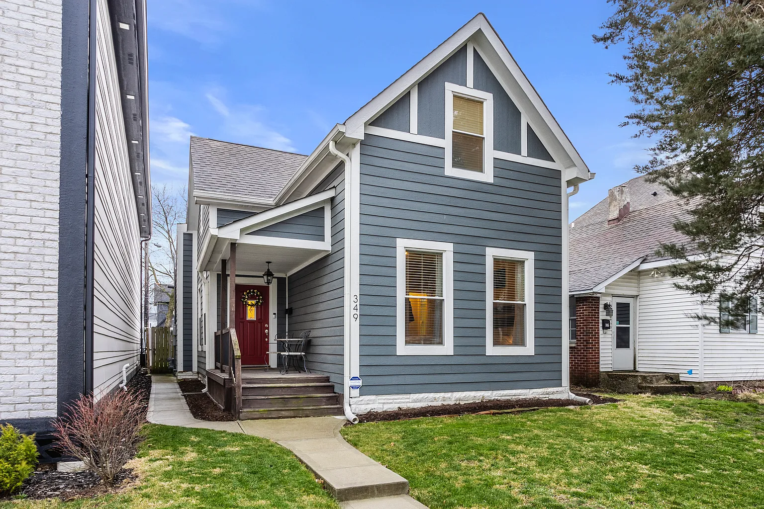349 Parkway Ave photo 1