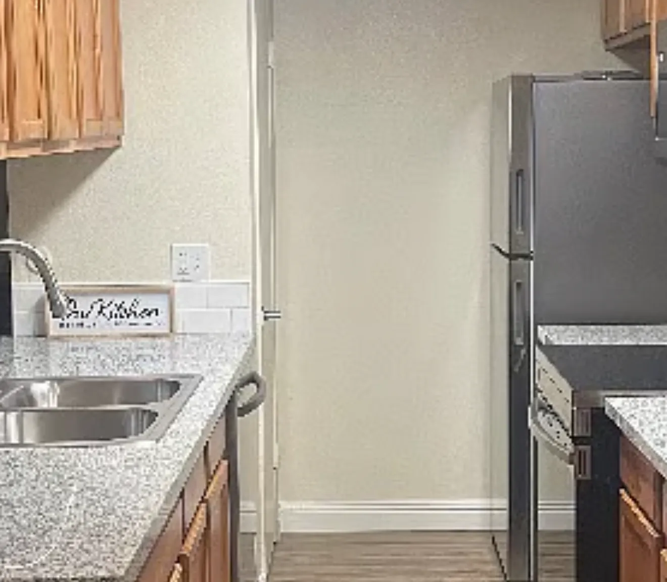 2 bed, 843 sqft, $1,600 — Photo 3