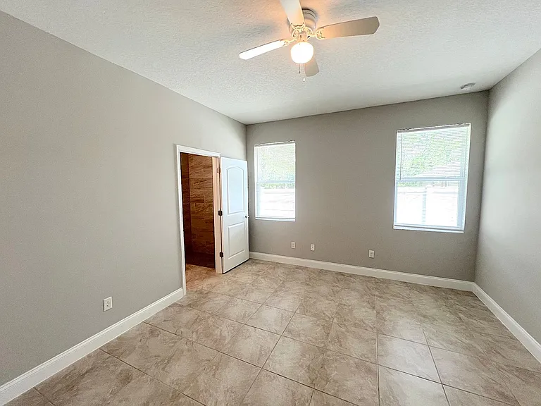 80 Buttonworth Dr #B — Photo 16