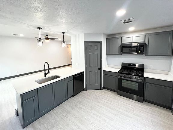 5th image of 1322 Shadowlake Dr