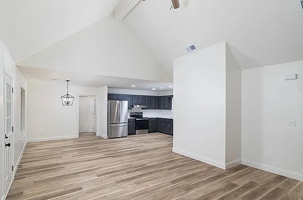 808 Deerfield Dr — Photo 1