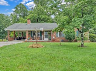 410 Rakes Rd, Rocky Mount, VA 24151
