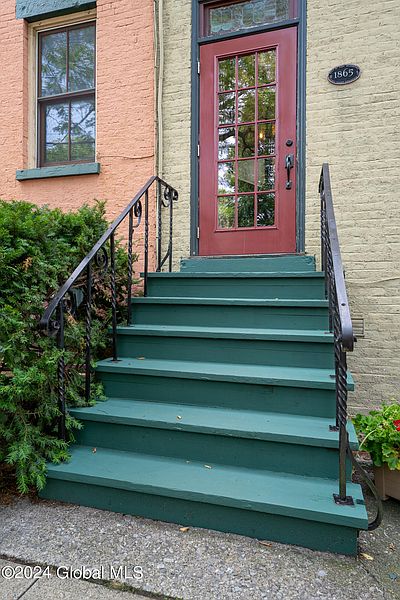 3rd image of 52 Dove Street