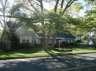 385 North Broadway, Lindenhurst, NY