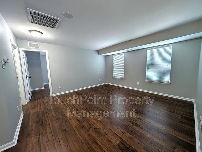 209 Weavers Glenn Pl — Photo 19