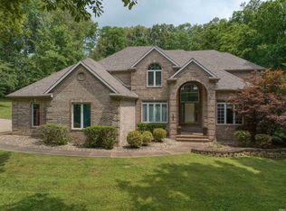 1000 Hunter Blvd, Boonville, IN 47601