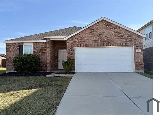 705 Jonius Creek Dr — Photo 2