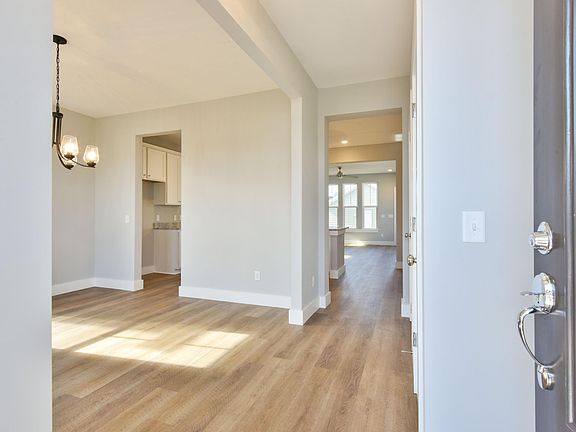 4th image of 571 Cross Park Street Ln