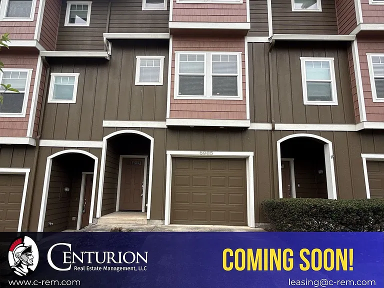 5985 Blue River Dr SE — Photo 1