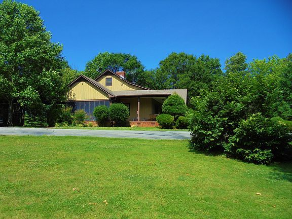 2nd image of 936 Altawood Dr