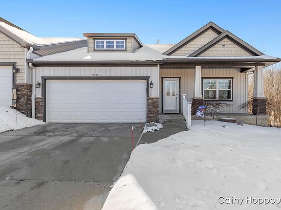 2nd image of 1933 Aspen Valley Ln