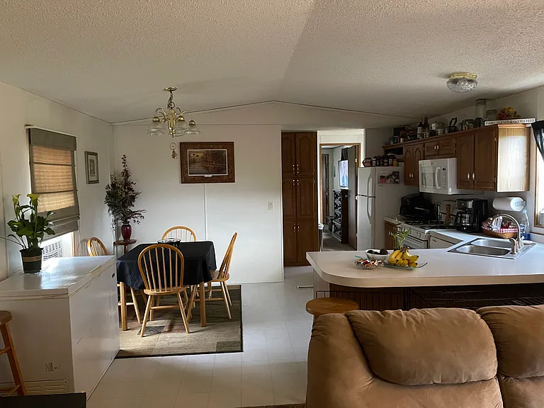 24281 Field Ln — Photo 2