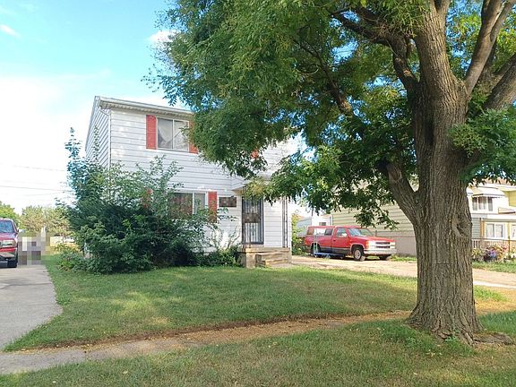 4th image of 2009 Eckley Ave