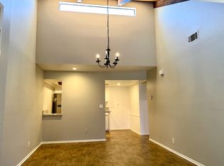 19258 Cottonwood Dr, Apple Valley, CA 92308