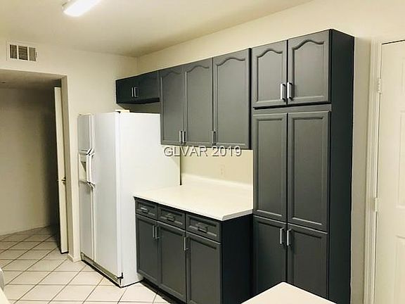 4th image of 7962 Rosellen Ave
