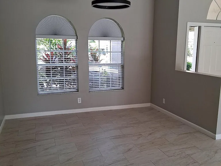4863 Chardonnay Dr — Photo 6