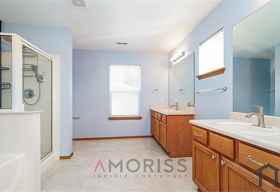 4th image of 9512 186th Street Ct E