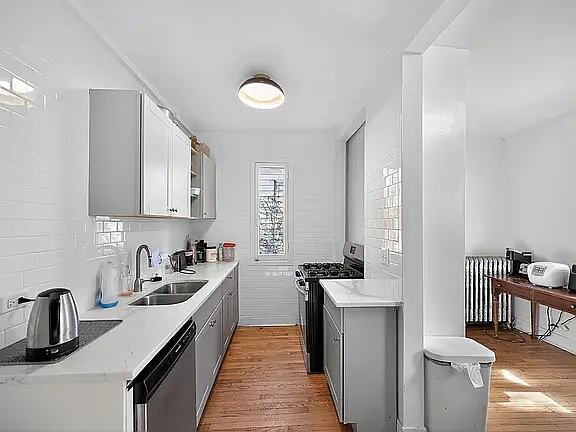 4 bed, $6,750 — Photo 3