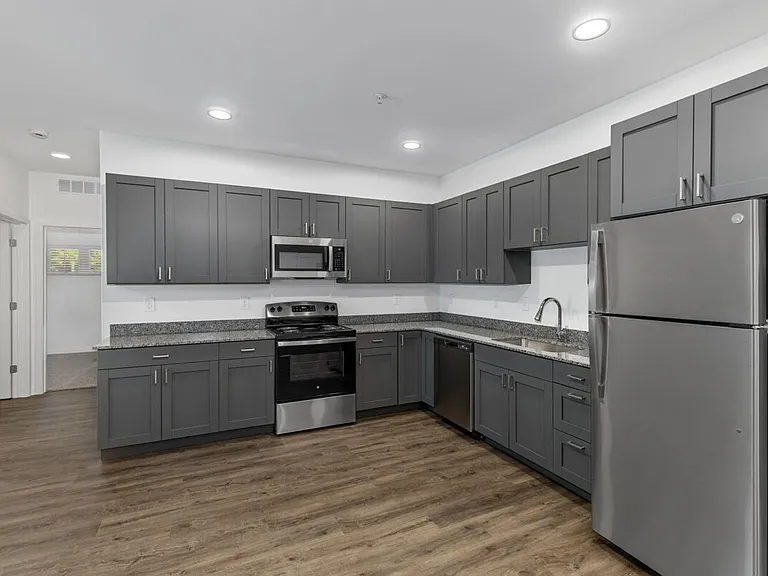 Huron Vista — Photo 29