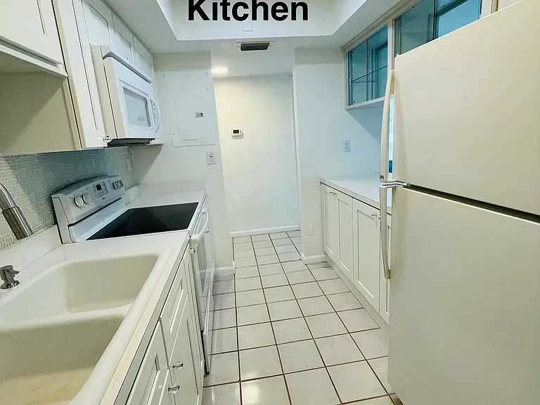 850 Village Lake Ter N #106 — Photo 3