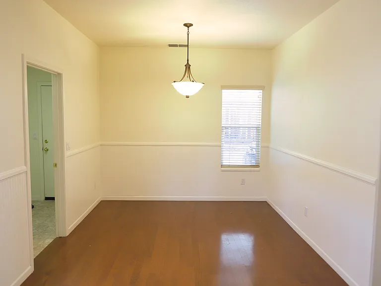701 Ferrier Way — Photo 10