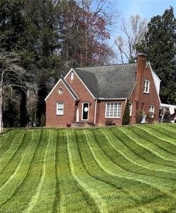 224 Country Club Rd, Mount Airy, NC, 27030