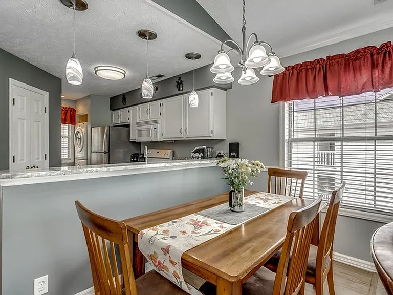 549 White River Dr #14G — Photo 5