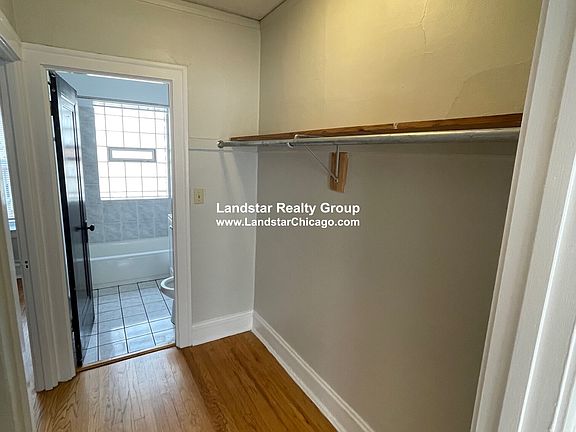 4th image of 5060 N Wolcott Ave #E2