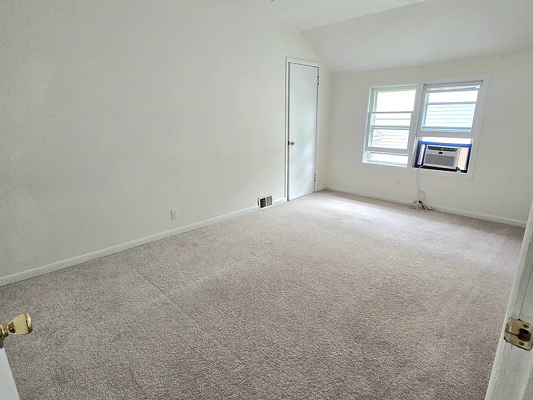 3421 Lexington Ave #2 — Photo 13