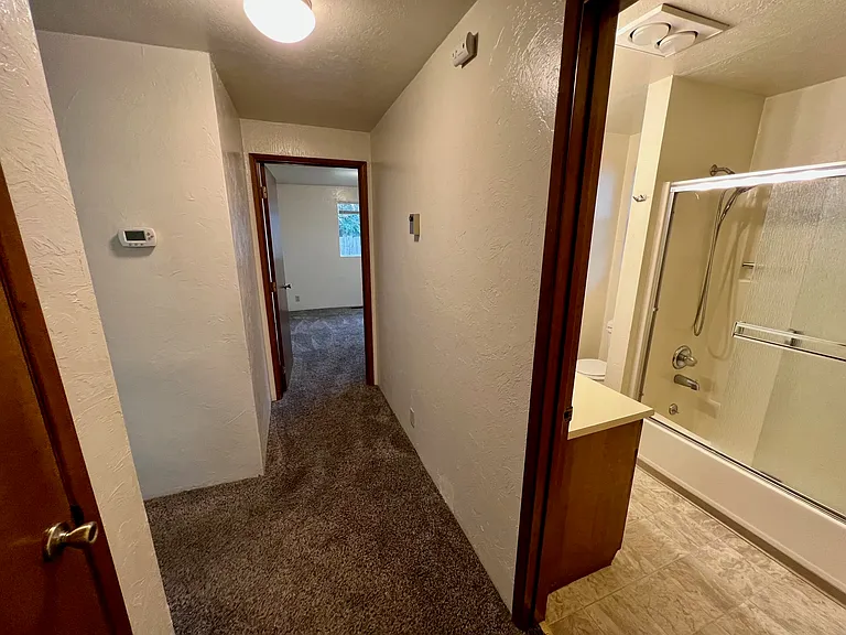 834 Olympic Ave — Photo 9