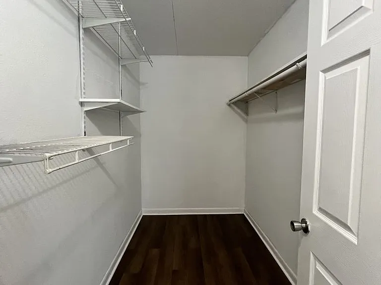 Ridge Terrace Apartments — Photo 31