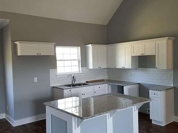 3rd image of 1602 Lilly Cir Lot 44