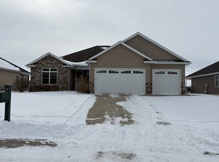 2812 Castlerock Rdg, Springfield, IL 62711