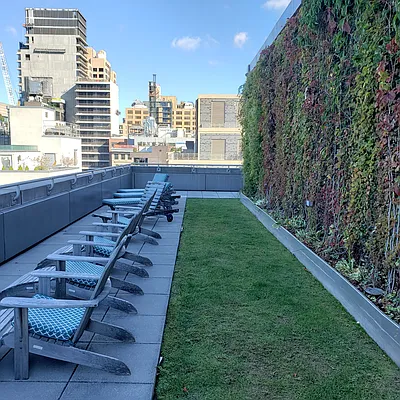 Rented by R New York | media 16