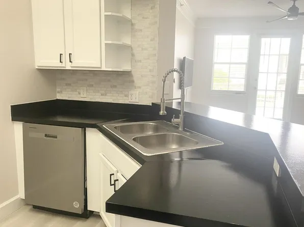 9887 Baywinds Dr APT 4202, West Palm Beach, FL 33411