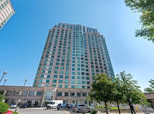 1 Lee Centre Dr #313, Toronto, ON M1H 3J2