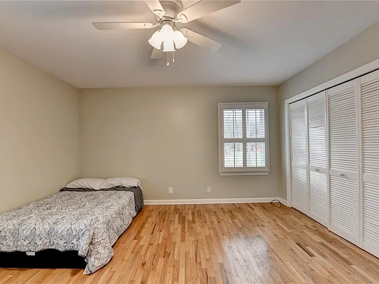 8 Highland Ln — Photo 33