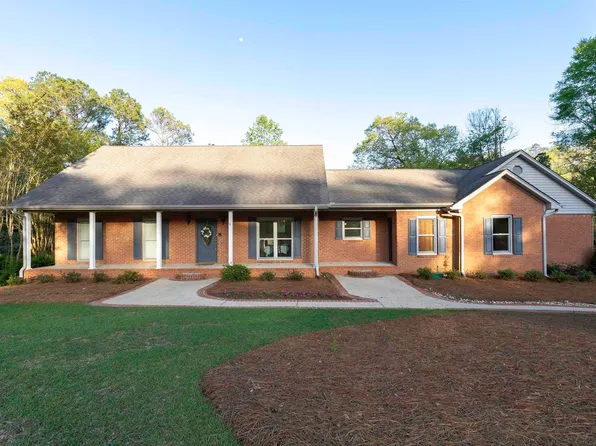 7645 Windsong Dr, Trussville, AL 35173