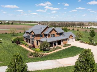 1627 N 1125 East Rd, Monticello, IL 61856