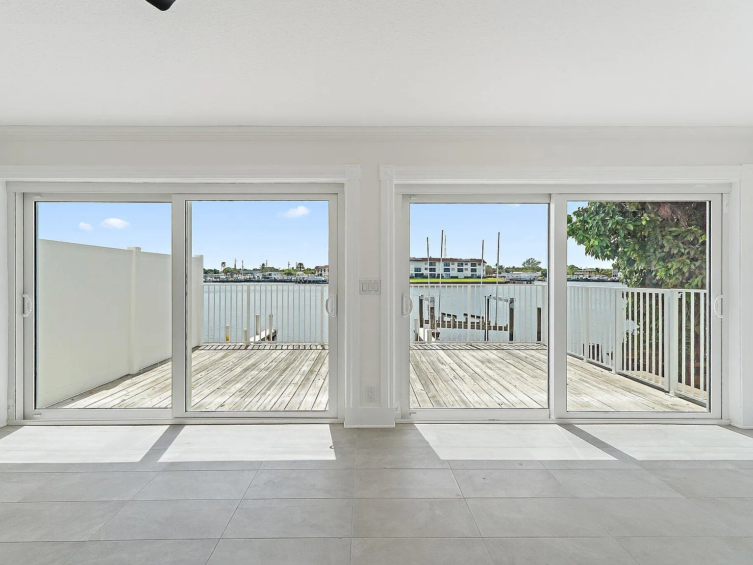 3 bed, 3.0 bath, 1316 sqft, $5,500 — Photo 3