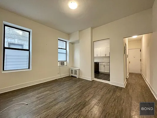 Rented by Bond New York | media 2